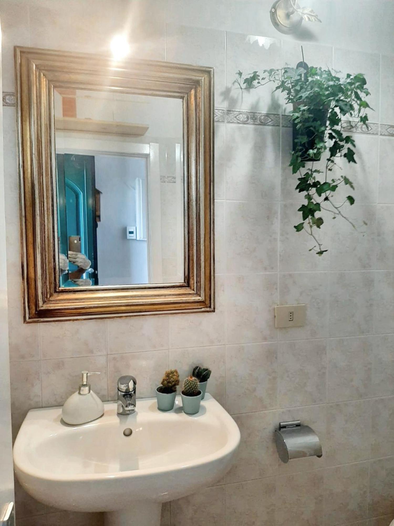 Comfortable Apartment With Sea View In Falcinello Exteriér fotografie